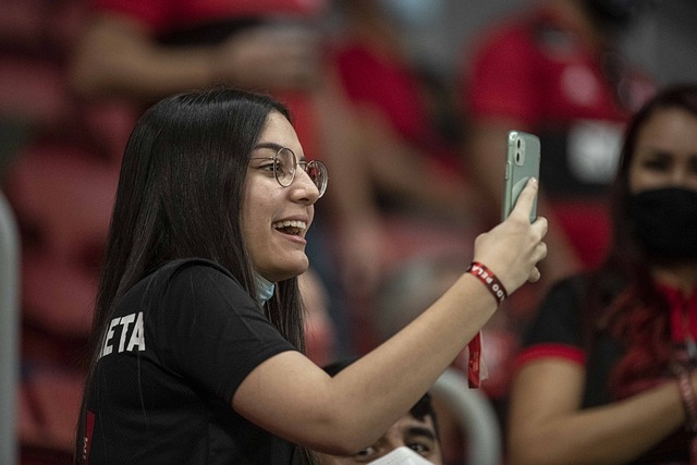 而是通过策 而是通过策